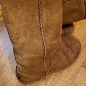 Classic tan Koolaburra by UGG tall II boots